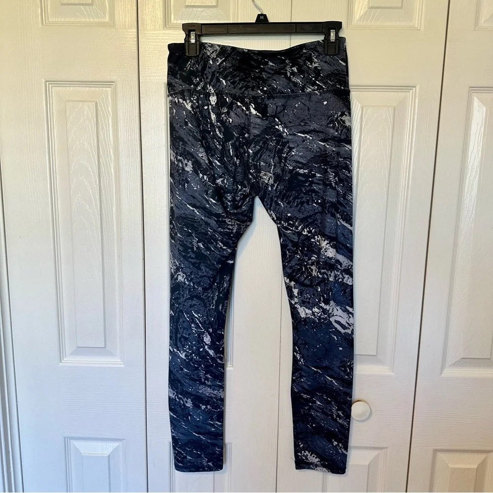 RBX Black and Gray Women’s marble-pattern High-Rise Leggins Size Medium